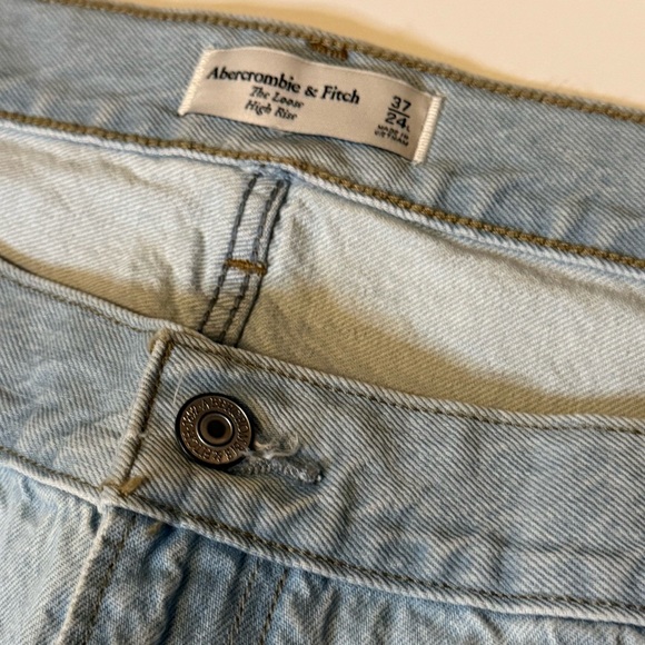 NWT Abercrombie & Fitch Light Blue Women's High Rise Jeans - Picture 4 of 7